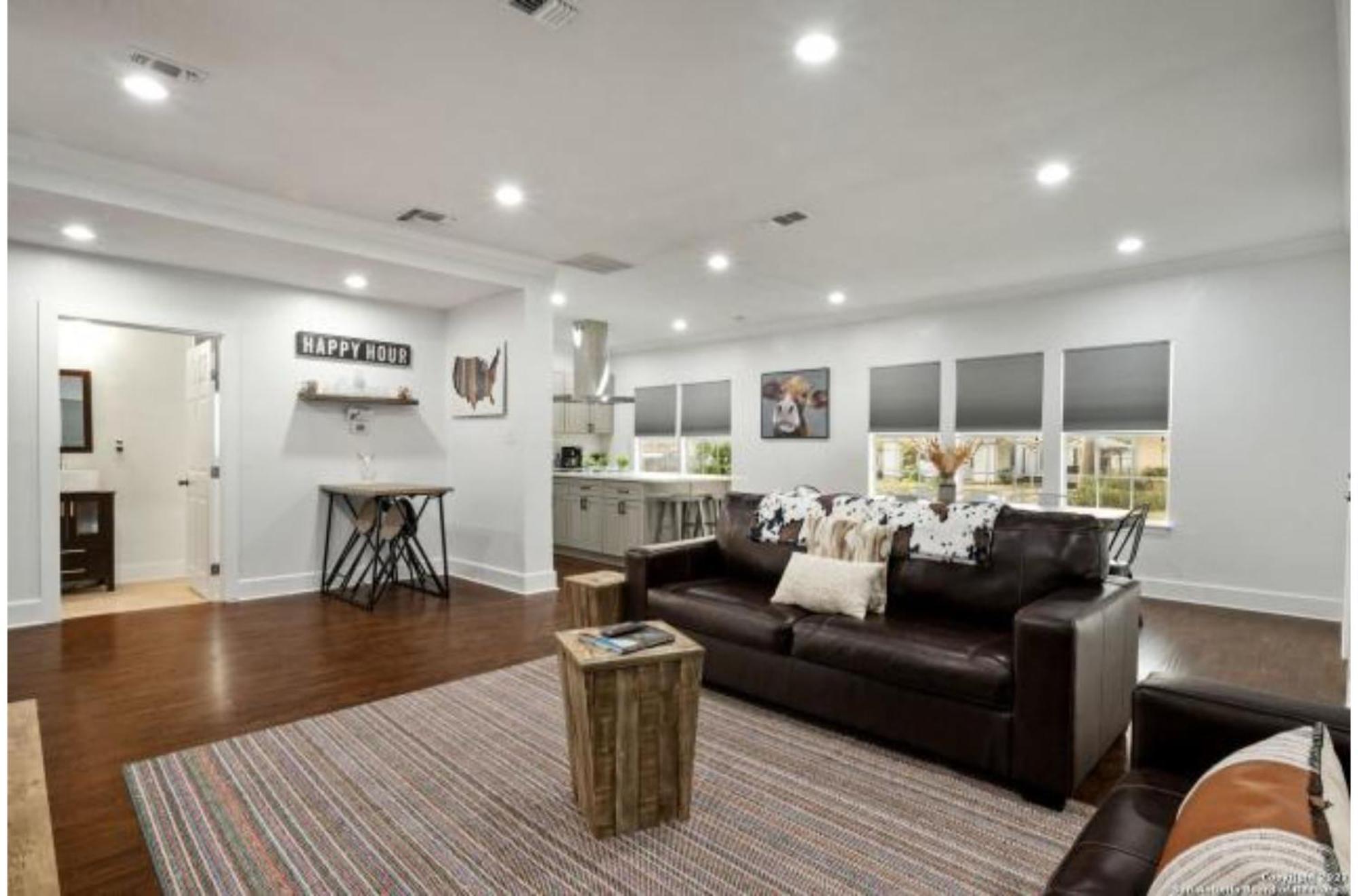 Experience Serenity In A 4Br3Ba Downtown Home سان أنطونيو المظهر الخارجي الصورة