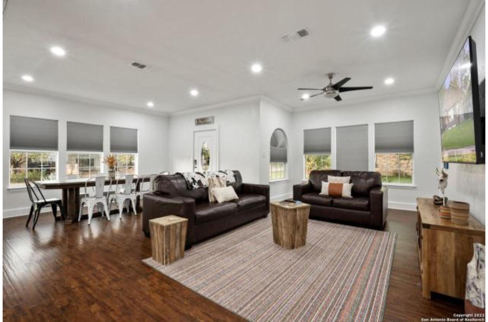 Experience Serenity In A 4Br3Ba Downtown Home سان أنطونيو المظهر الخارجي الصورة